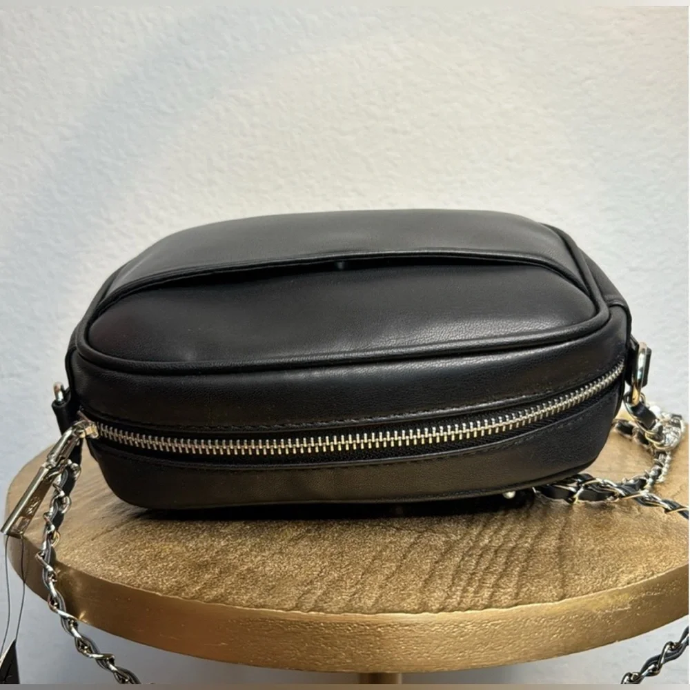 Badgley Mischka black quilted, pearls, crossbody vegan leather bag, NWT - Picture 9 of 12